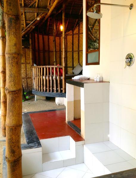 Les 3 Elephants Cherai Beach Exterior foto
