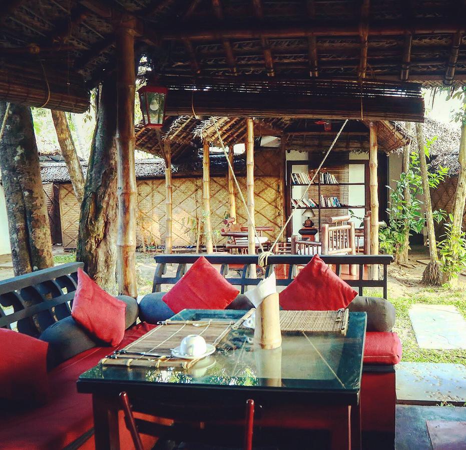 Les 3 Elephants Cherai Beach Exterior foto